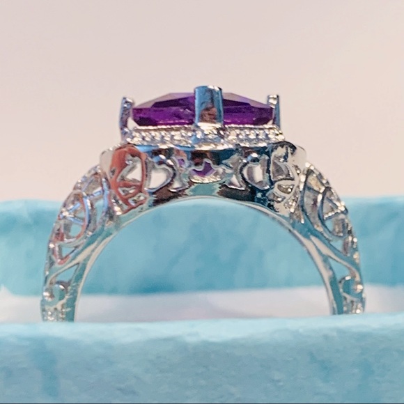 💜🆕 Vintage Amethyst Purple Gemstone Silver Ring - Picture 5 of 9